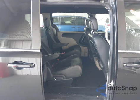 2018 Dodge Grand Caravan Sxt z USA, uszkodzony, nr VIN 2C4RDGCG1JR208649